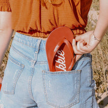 Load image into Gallery viewer, Plakkie Lookout (Red and White)