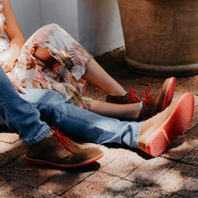 Load image into Gallery viewer, Heritage Pinotage (red sole)